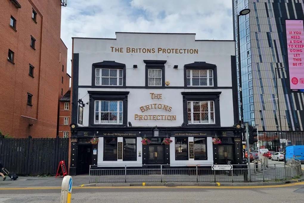 Pubs and Grub: A Guide to Manchester’s Best Traditional Pubs